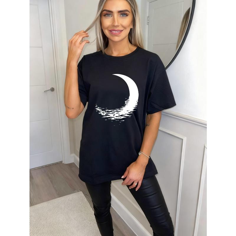 Czarny oversize'owy T-shirt z nadrukiem półksiężyca do noszenia na co dzień