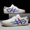 Classic Canvas Men Casual Sport Shoes Fashion Male Breathable Walking Sneakers Lightweight Slip On Men Tennis Shoes Couple Flats