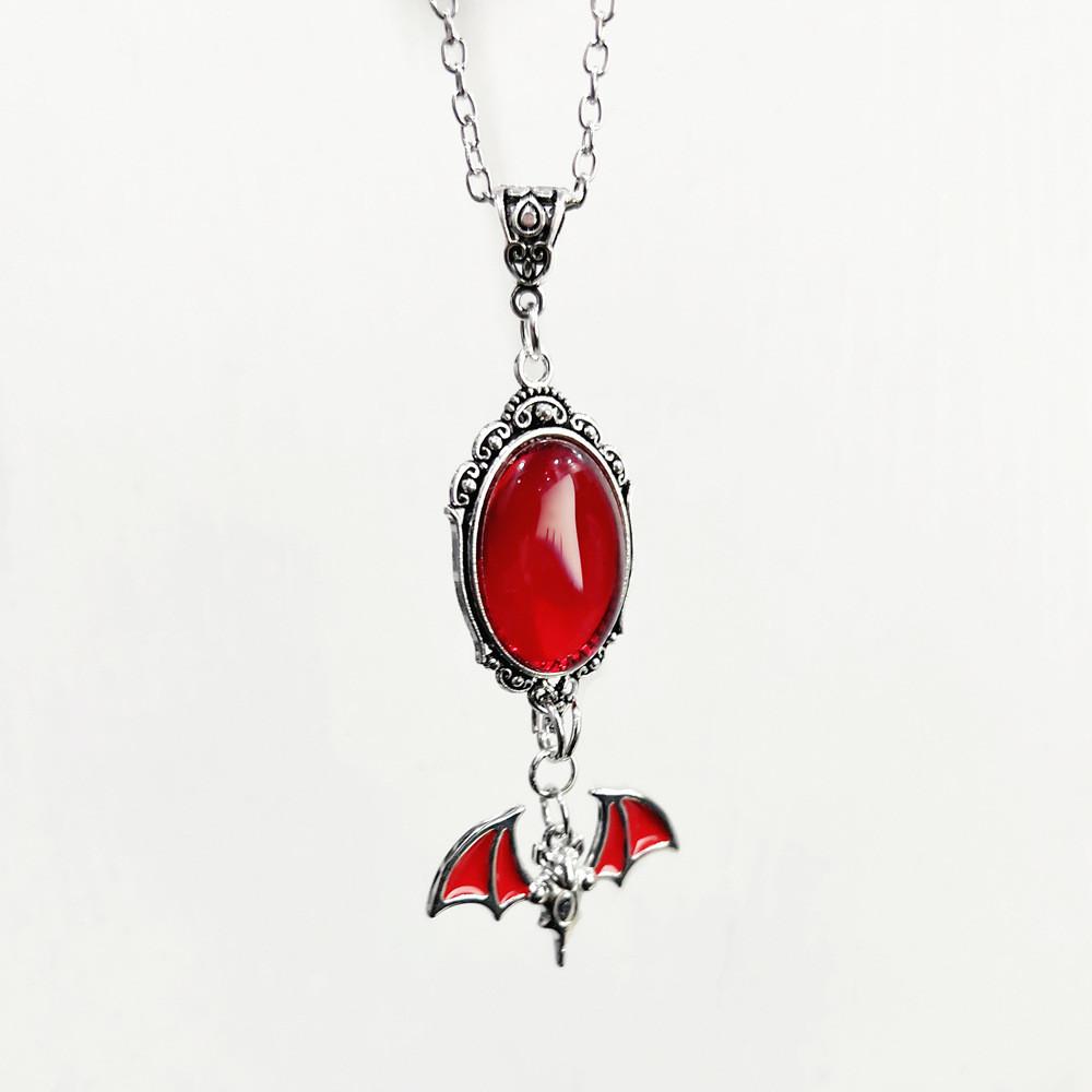 Gothic Vampire Bat Necklace With Glass Pendant For Women Summer Fashion