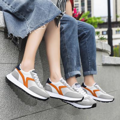 Nouvelles chaussures identiques pour hommes et femmes, petites chaussures blanches, version coréenne de chaussures de sport polyvalentes, chaussures décontractées polyvalentes légères et confortables pour couples