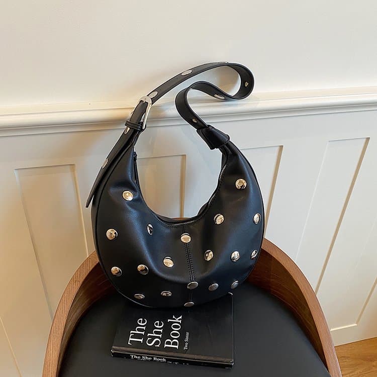 Rivet crescent armpit bag shoulder women's bag