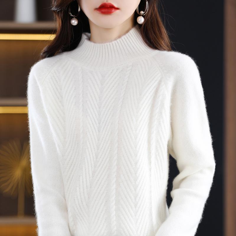 Autumn and Winter Plus Size Women's Loose Short Sweater Inside Casual Comfortable Thickened Bottom Shirt Pullover Solid Colour Round Neck Inside