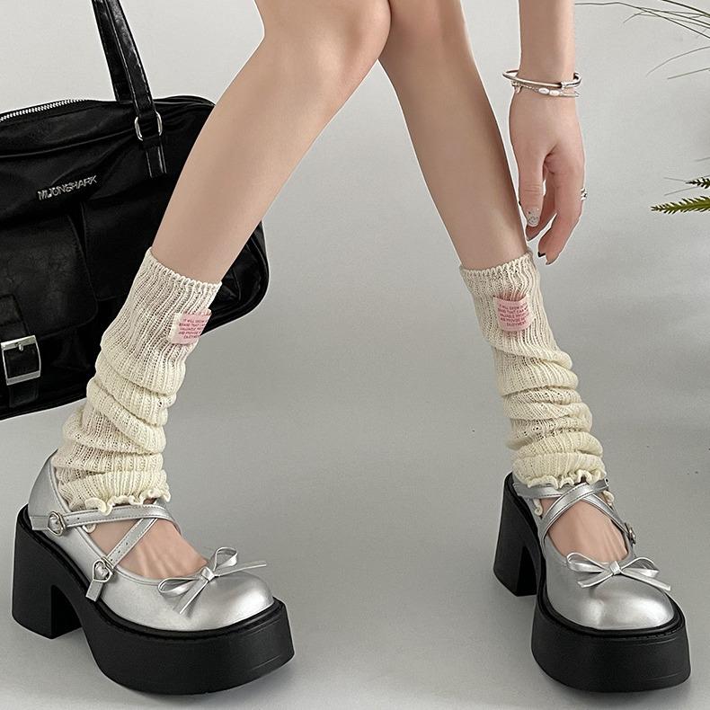 Black round head shallow mouth thick sole Mary Jane small leather shoes women's 2025 new summer skirt French thick heel single shoes