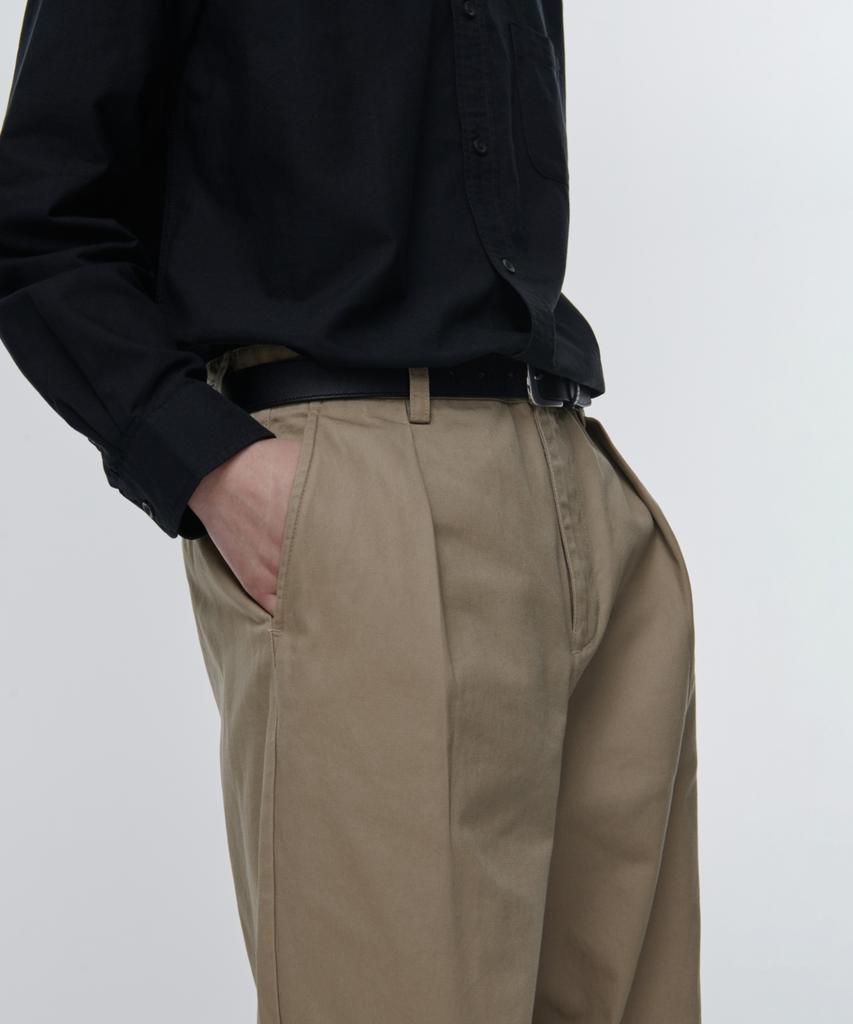 Musinsa Standard Reverse One-Tuck Regular Fit Chino Pants [Beige]