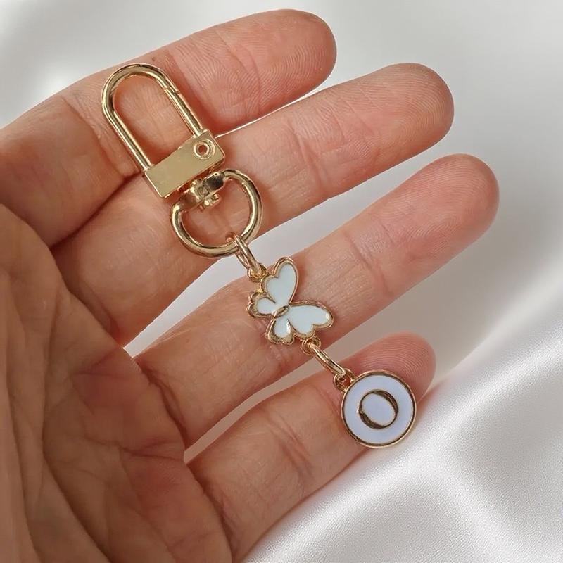 Metal Butterfly Letter Keychain A-Z 26 Letters Keyring Charms Car Key Holders Bag Pendant Accessories Jewelry Gift