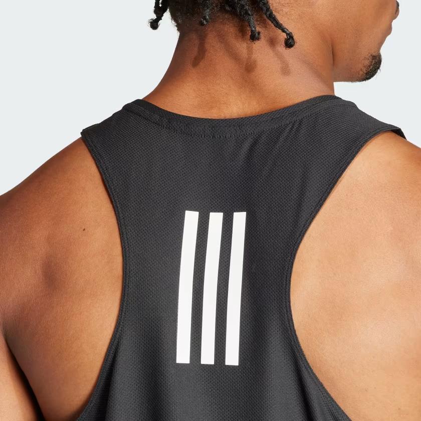 adidas Ανδρικό Αμάνικο Μπλουζάκι Own The Run Μαύρο IN1499