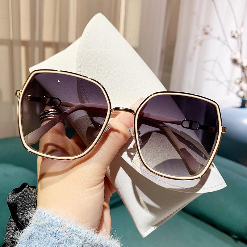New Fashion Sunglasses Women UV400 Gradient Lens Oversized Retro Square Luxury Brand Oculus Sun Glasses