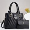 Borsa a tracolla da donna capiente ed elegante per mamme e feste