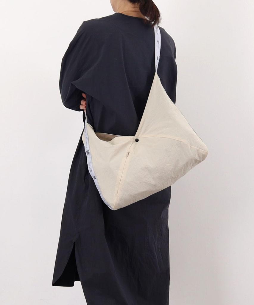 Cuco New Logo Tape X Wrinkled Nylon One-Shoulder BagA4 Fit, 2413111204, Ivory (004)