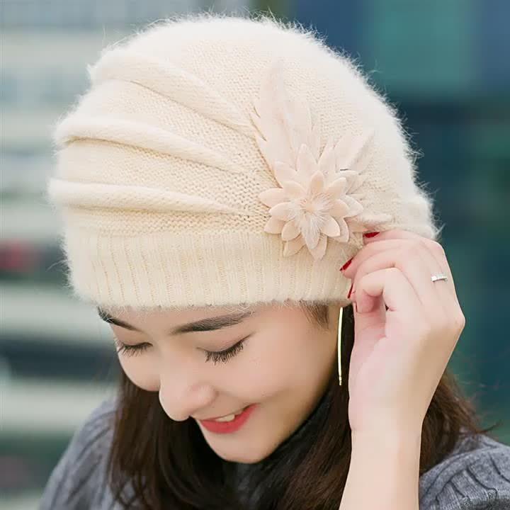 2025 Flower Decor Striped Slouchy Beanie Elegant Solid Color Hats Elastic Beanies Warm Berets for Women S Autumn & Winter