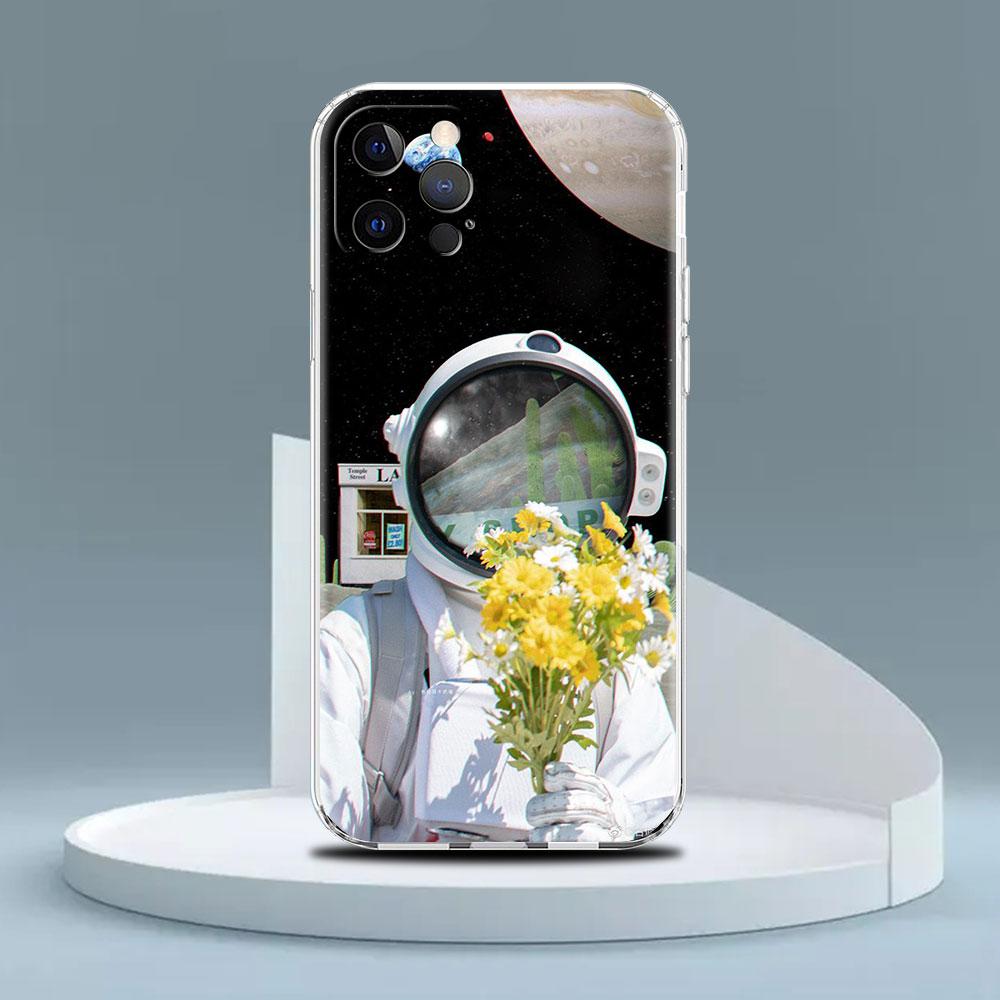 Astronaut Cosmic Planet Clear Case For Apple iPhone 13 11 14 12 Pro 7 8 Plus XR X XS Max 6 6S 13Pro Silicone Phone Cover