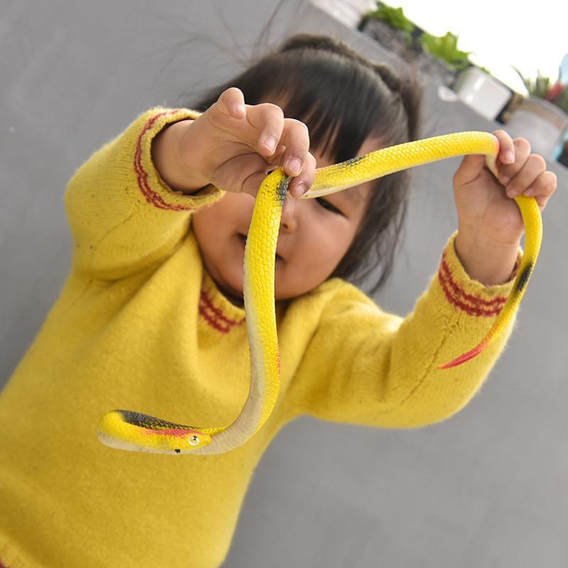 2PCS Simulated Snake Prank Trick Toys Halloween Practical Joke Gadget Props Decoration Fun Scary Tricky Toy Soft Rubber Gift