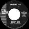 Disque 7 pouces BOBBY VEE - Sharing You / In My Baby's Eyes F55451 LIBERTY 1962 Canada Pop Occasion