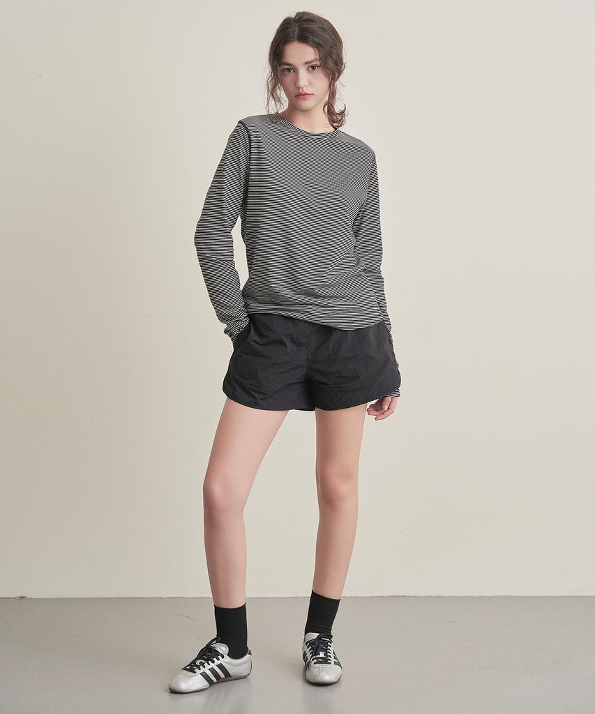 Iteoneolmomeonteu Moment Stripe Tee _ Black
