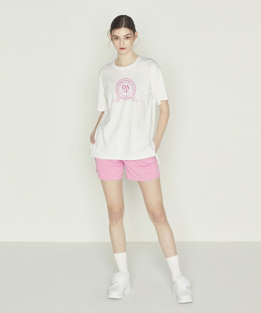 DAVE&DAZE Heritage Logo Boxy Fit Short Sleeve T-Shirt Women'S White - Pink