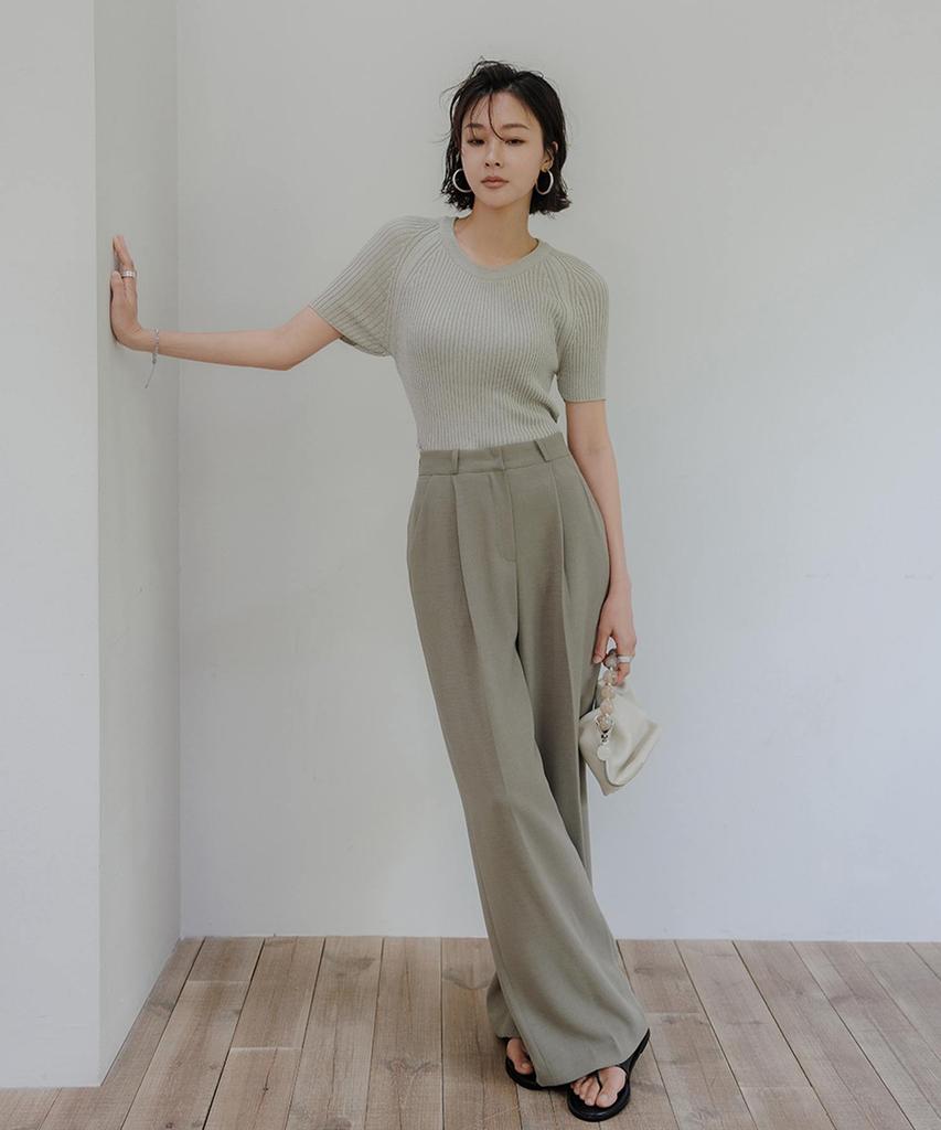 Memua Wave One-Pleat Semi-Wide Slacks