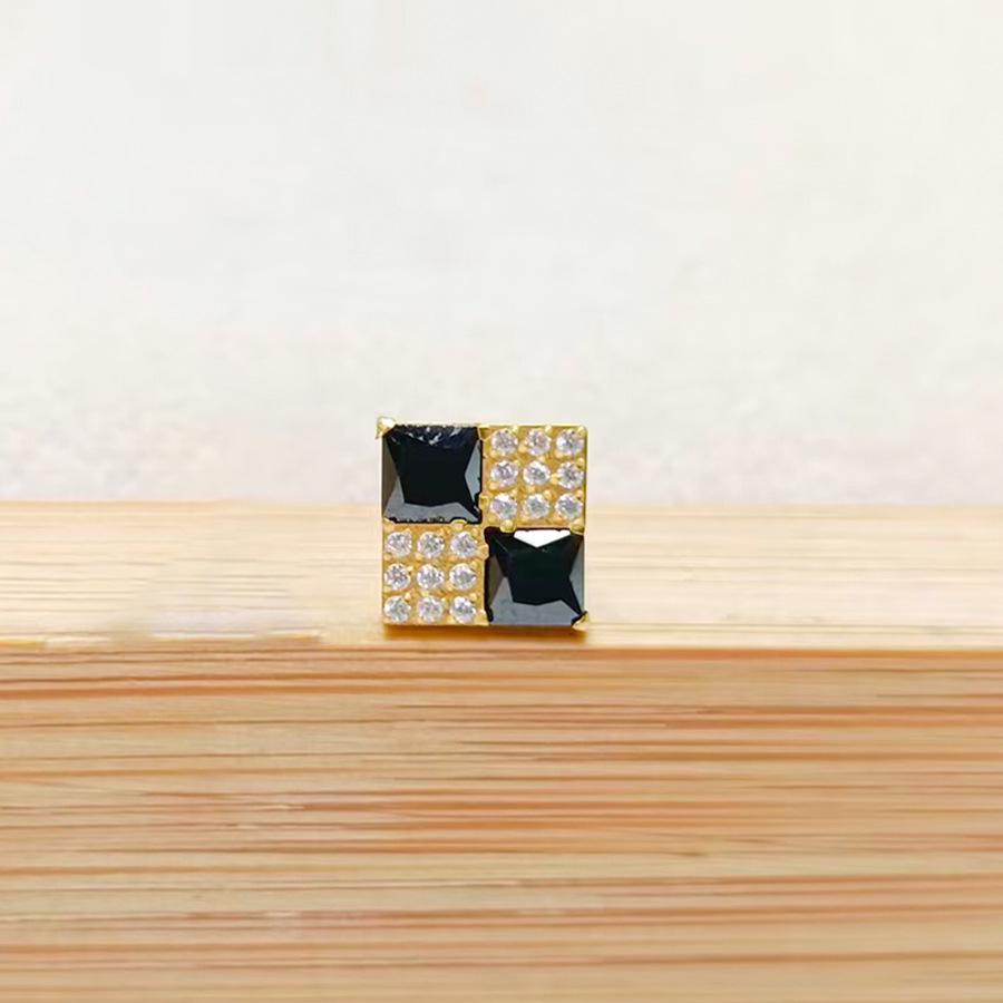 F136 Titanium Zircon Pendant Tragus Stud Cartilage Piercing Jewelry