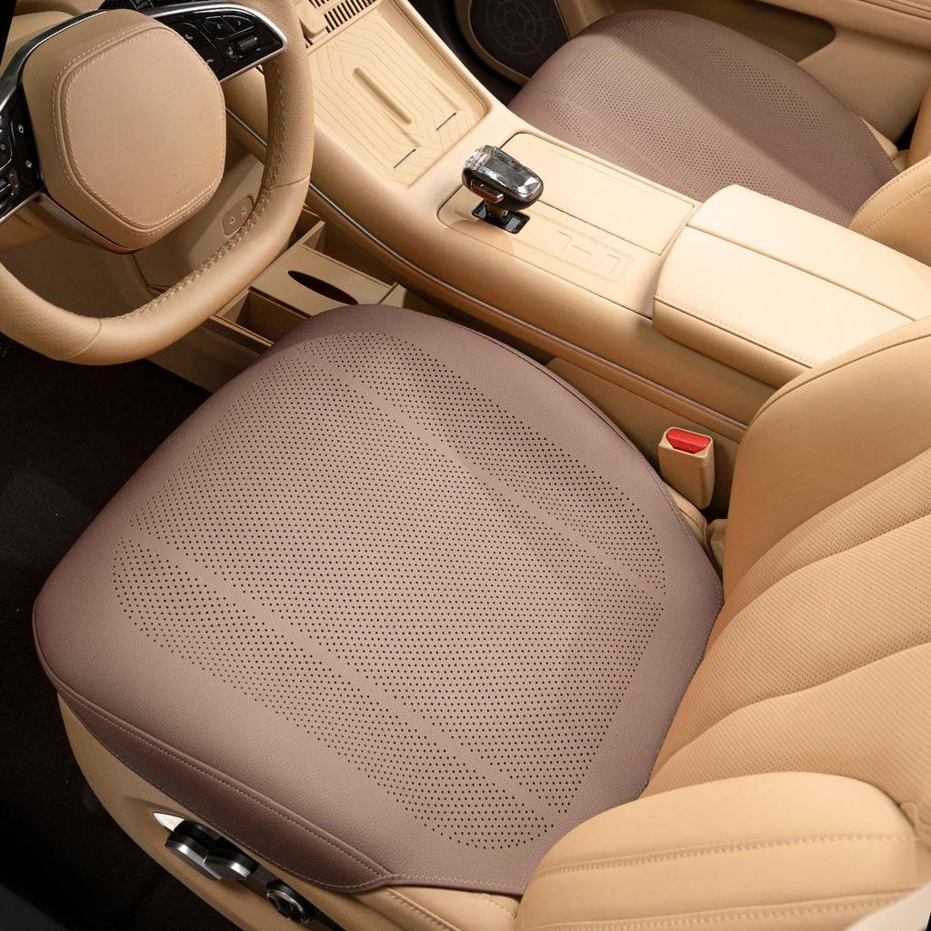 Nio Cars Exclusive Four Seasons Breathable Seat Cushion for ET5T/ES6/ET5/EC6/ES8 Models