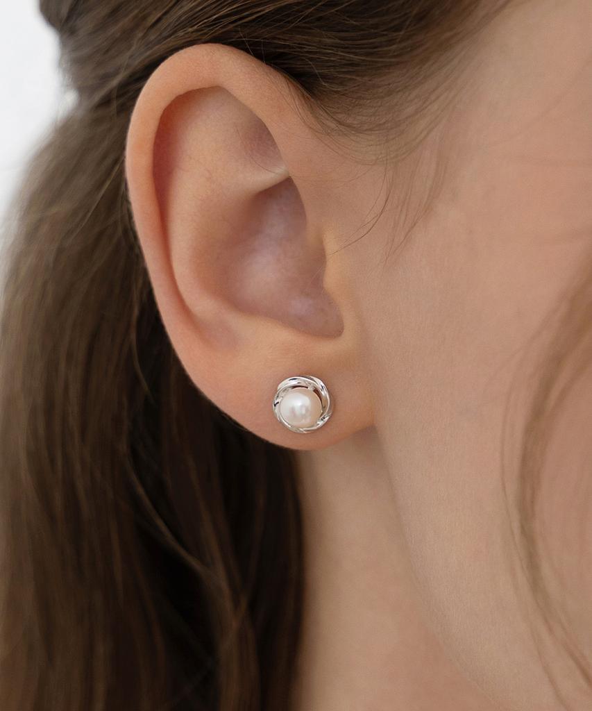 Tatiana (Silver 925) Grace Freshwater Pearl Earrings Ec3276