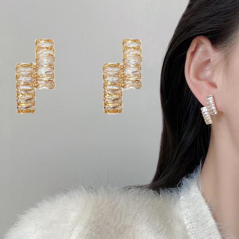 New Trendy Rectangle Shape Drop Earrings Brilliant Bridal Engagement Wedding Jewelry Elegant Female Dangle Earring Nice