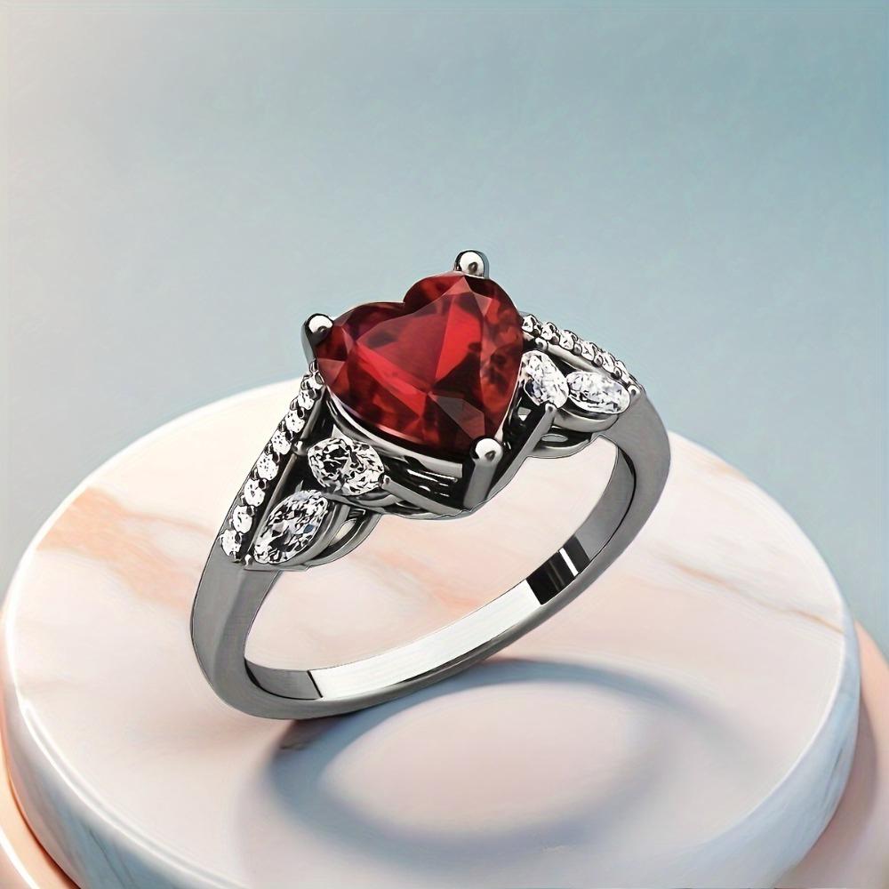 Goth Romantic Inlay Red Crystal Zircon Heart Shape Double Dragon Pattern Couple Rings for Women Men Luxury Sparkle Jewelry Gift