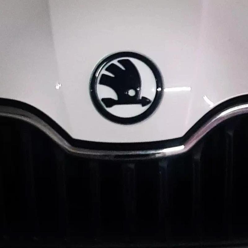 BEVX4 80mm 90mm ABS Emblem For Skoda Fabia 1 2 Octavia A7 RS Superb Rapid Yeti Karoq Vision Car Head Front Rear Boot Tailgate Sticker
