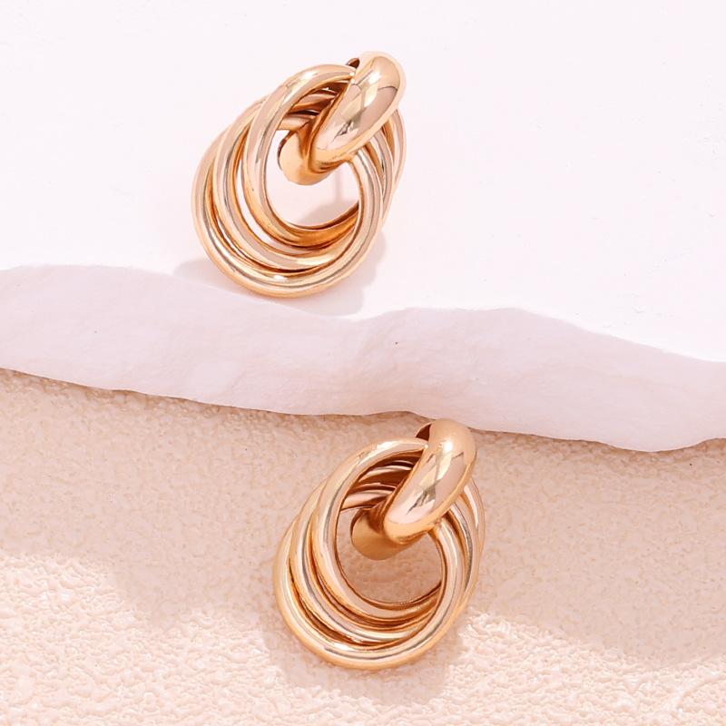 Gold geometric chain stud earrings jewelry women's niche high-end sense versatile earrings earrings Yiwu accessories