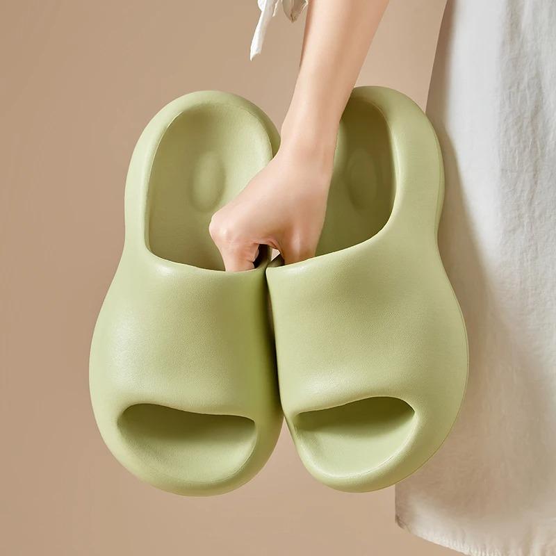 Fashion Thick Platform Cloud Slippers Women Comfortable Soft Sole Home Slides Woman 2024 Summer Eva Non-Slip Beach Flip Flops