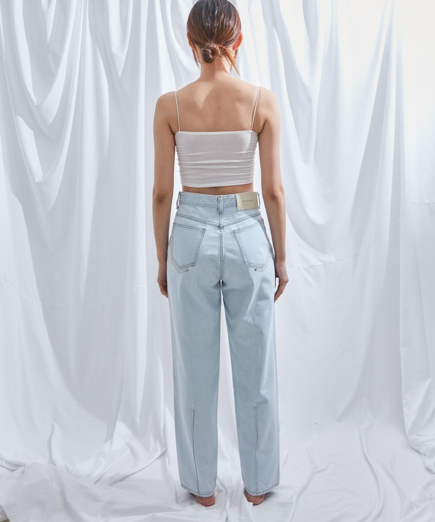 DILETTANTISME Ice Wash Semi-Baggy Single-Pleat Jeans