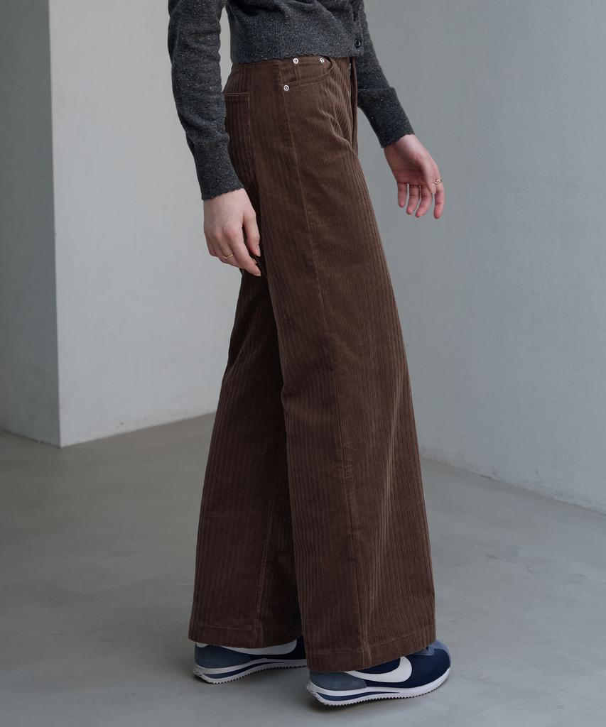 Deuloupisumeon Corduroy Semi-Wide Cotton Pants [Cream]