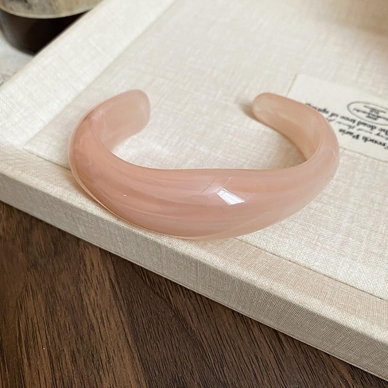 Brede Acryl Armbanden Gladde Glanzende Oppervlakte Meerkleurig Marmerpatroon Perfect Dames Mode Sieraden Voor Dagelijks Gebruik Feest