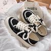 Weiße Canvas-Sneaker für Damen mit dicker Sohle, koreanischer Frühlingsstil 2024, körperbetonendes, vielseitiges Design für den Freizeitsport.
