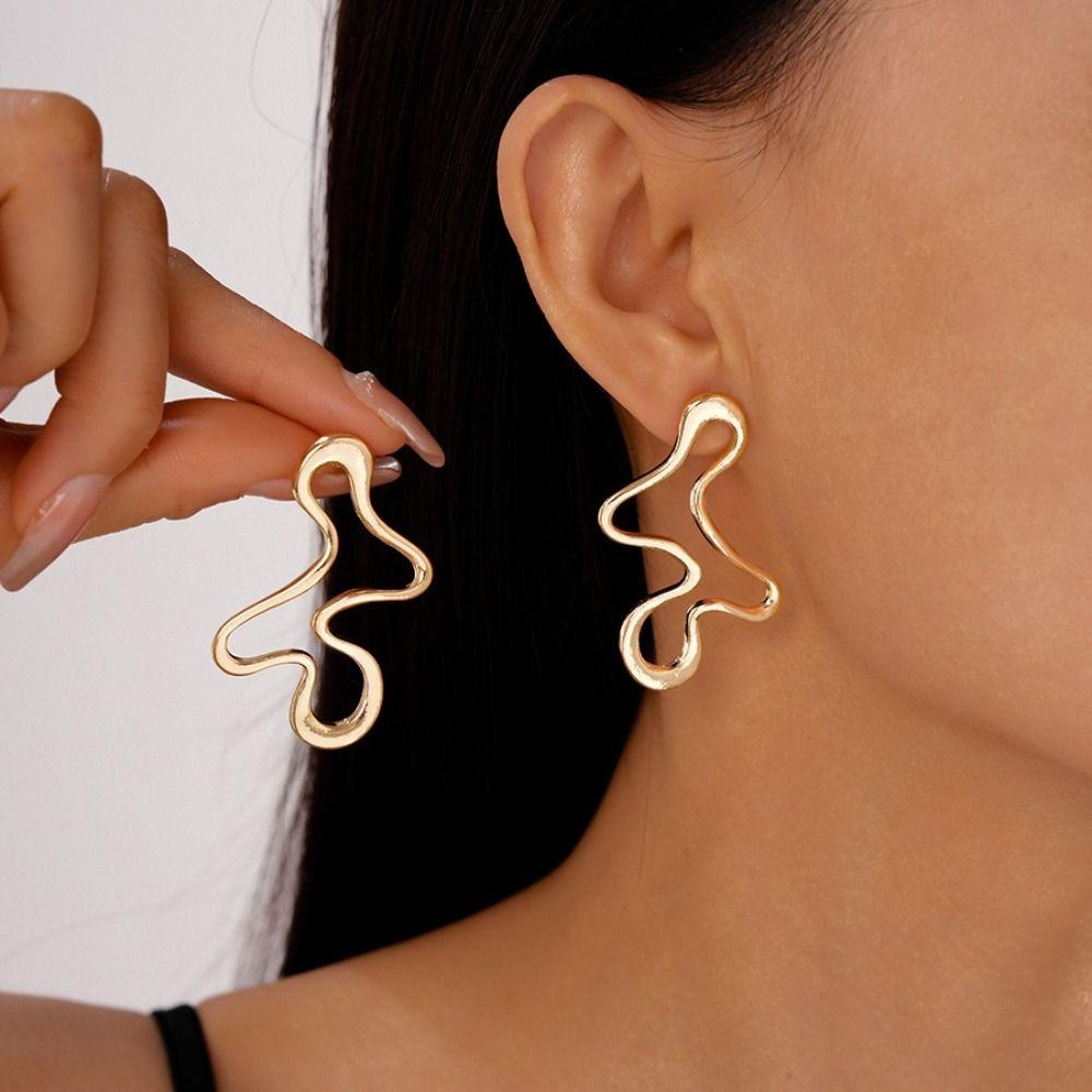 Minimalist Design Irregular Hollow Earrings Hollow Geometry Gold Silver Geometric Earrings Simple Style Metal Stud Daily Wear