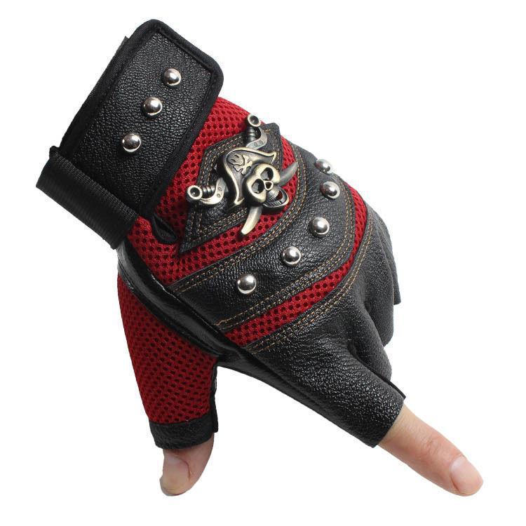 Men's Half-Finger Leather Pirate Gloves for Cycling and Outdoor Sports, with Skull and Rivet Design.