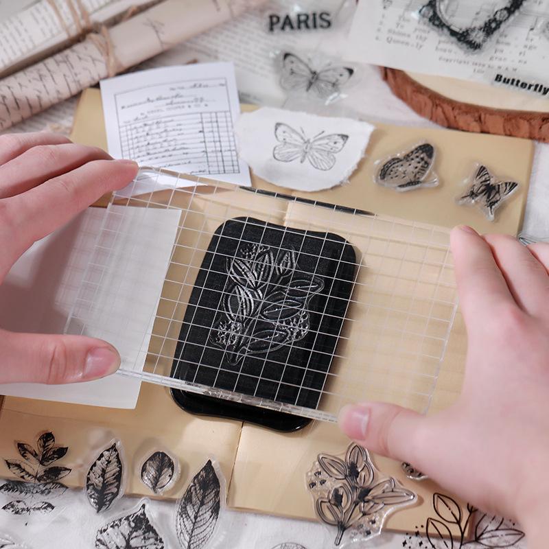 Sellos transparentes de silicona vintage: Números, Plantas y Sellos Postales Ingleses para Decoración de Diario DIY.