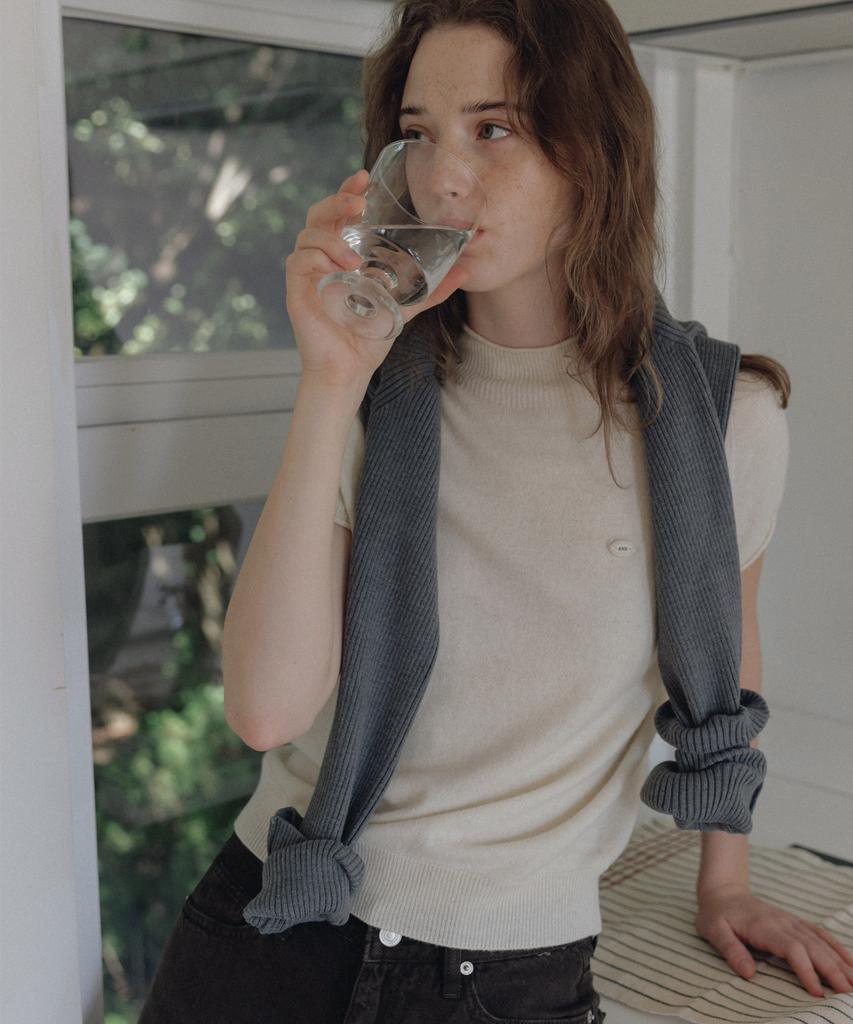 ANDNEEDS Liu Half Neck Knit (Ivory)