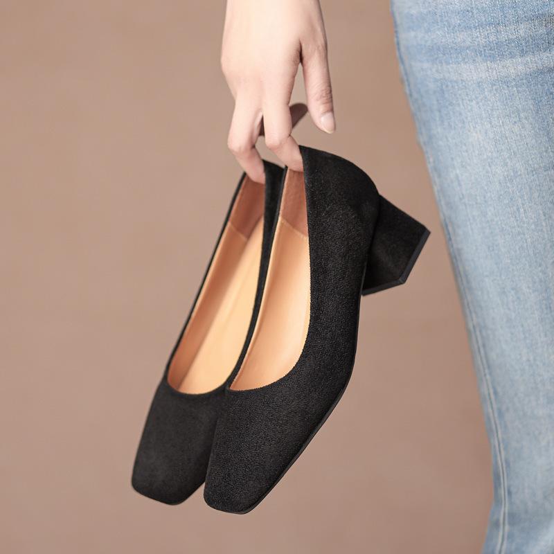 2025 New Spring Square Head Light Mouth Thick Heel Single Shoes Middle Heel Black Work Small Leather Shoes Large Size 41 Women's Shoes