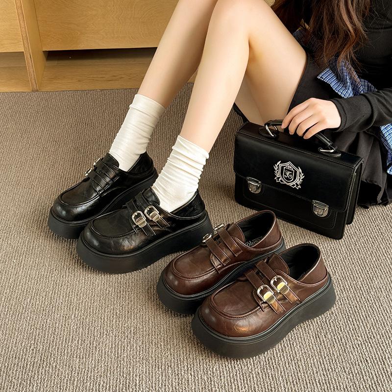 Britischer Stil Plateau kleine Lederschuhe Damen 2025 Frühling neue einpedalige Loafer Retro runde Zehenpartie japanische JK Einzelschuhe