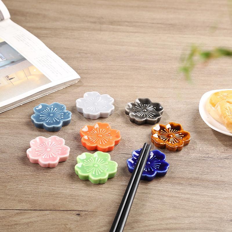 1Pcs Cherry Blossom Ceramic Chopstick Rest Colorful Flower Shape Tableware Holder For Kitchen Restaurant Dining Table Decoration