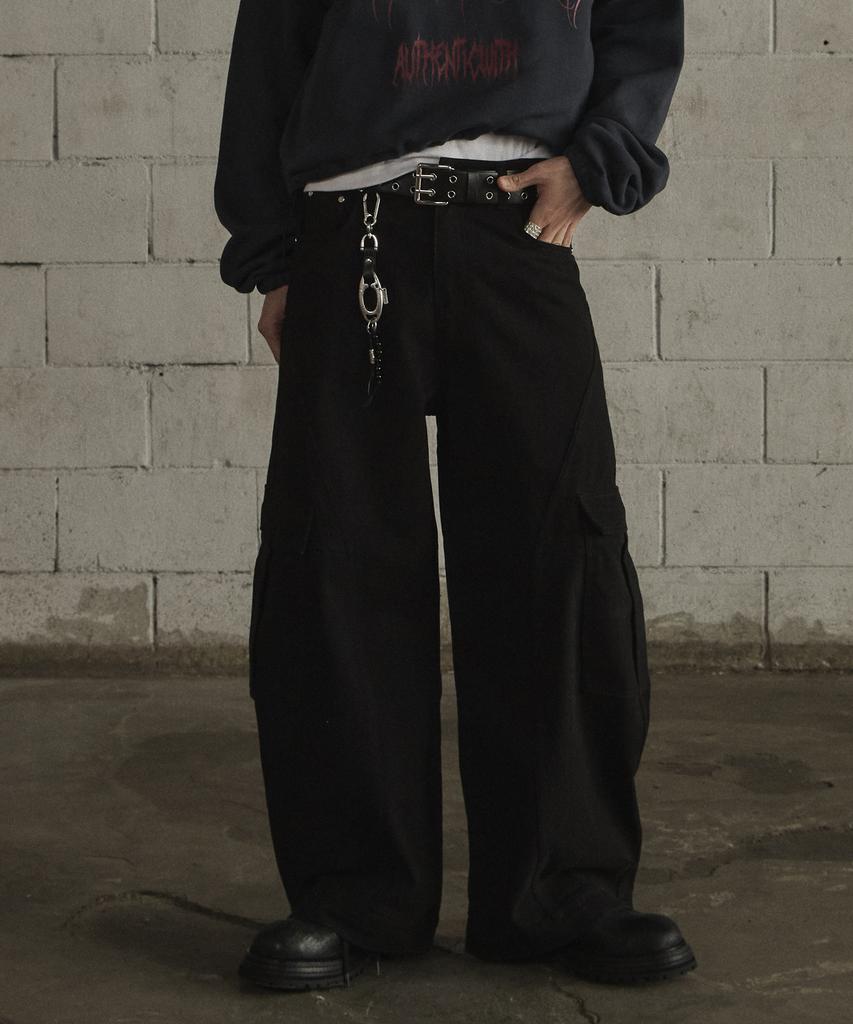LERENNE Curved Cargo Pants - Black