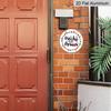 2D Flache Retro-Aluminium-Wandaufkleber in verschiedenen Größen. Handgefertigt "Mit Liebe gemacht" (Spanisch) Thematisches Wandbehang, mit einem warmen und liebevollen Stil, macht