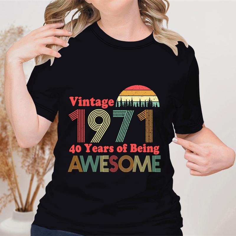 Women 50th Birthday T-Shirt Vintage 1970 40 Years of Being AWESOME Classic Graphic Retro Birthday Gift for Mom Summer Womens Tops