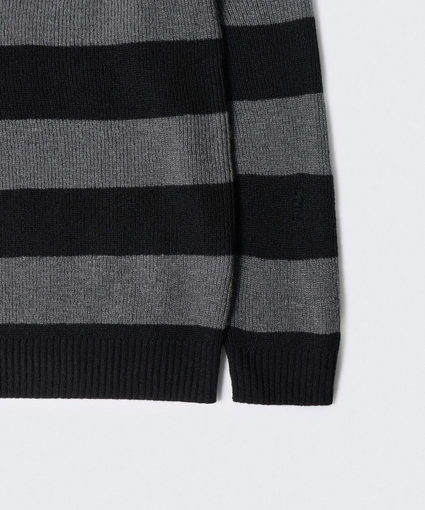 MUSINSA STANDARD 90S Grunge Stripe Crew Neck Knit [Gray/Black]