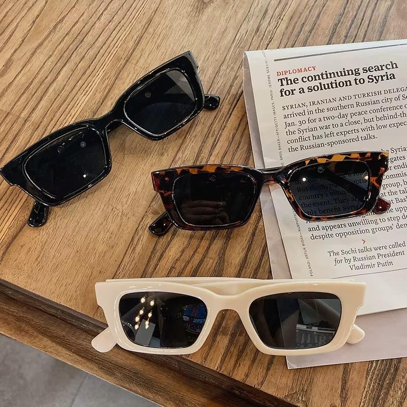 New Fashion Vintage Sunglasses Women Designer Retro Rectangle Sun Glasses Female Ins Popular Square Eyewear