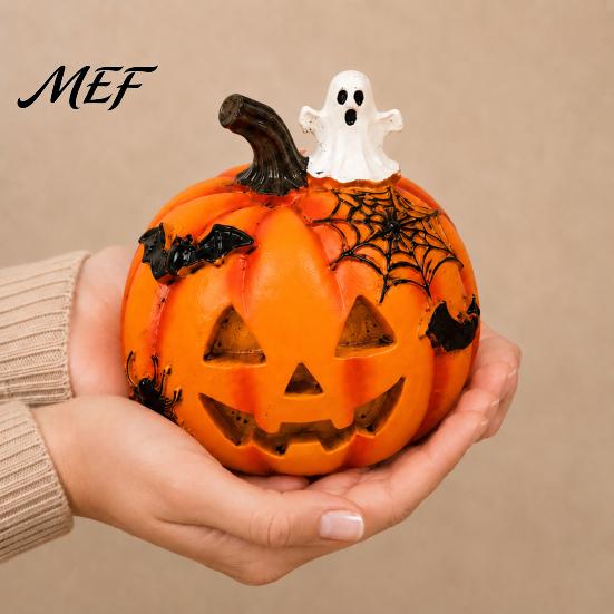 Detailed Resin Sculptures Halloween Pumpkin Ghost Bat Skull Figurine, Cute Retro Dark Home Accents Tabletop Ornaments for Party Shelf Mantels