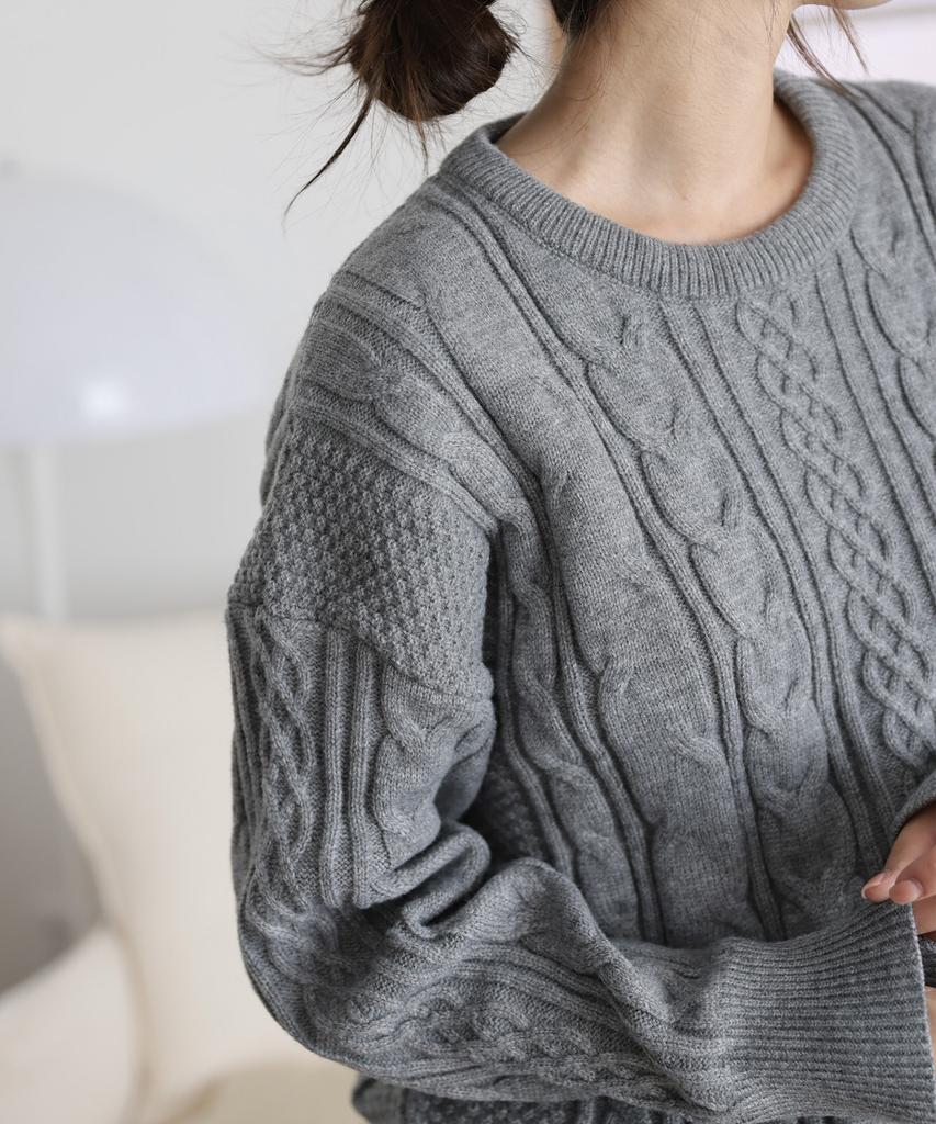 Ppaeppae Round Neck Voluminous Cable Knit Loose Fit Long Sleeve Knit T-Shirt 4 Colors