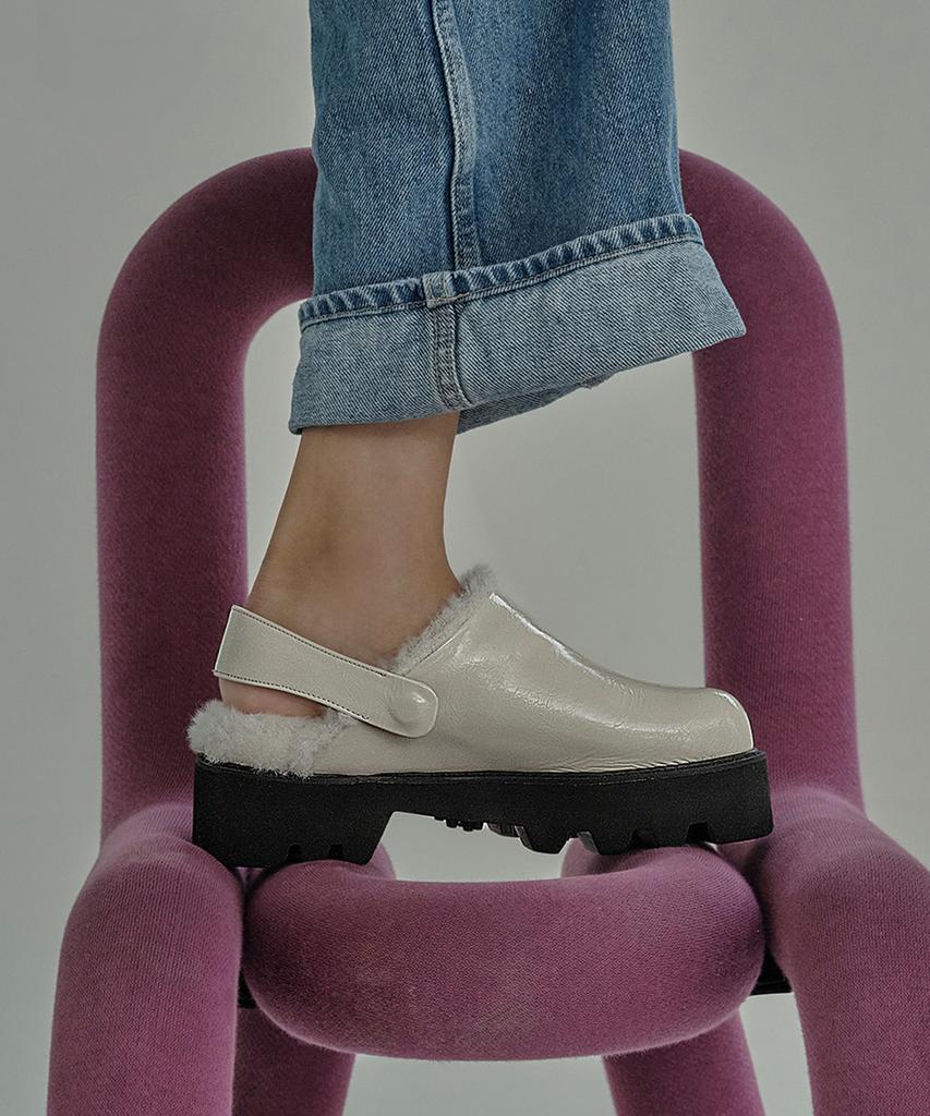 Mishuu Somuch Linda Fur Clogs_Cream