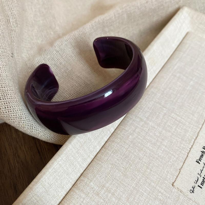 Brede Acryl Armbanden Gladde Glanzende Oppervlakte Meerkleurig Marmerpatroon Perfect Dames Mode Sieraden Voor Dagelijks Gebruik Feest