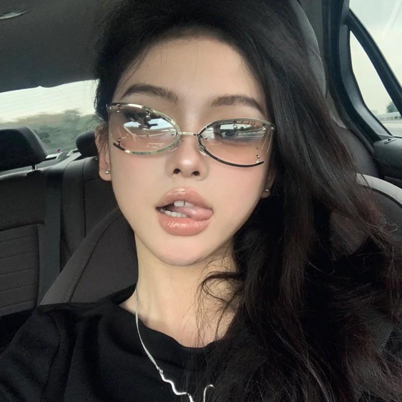 Square Y2K Women's Sunglasses Vintage Small Rectangle Lens Female Hottie Sun Glasses Men Retro Oculos Future Technology Eyewear