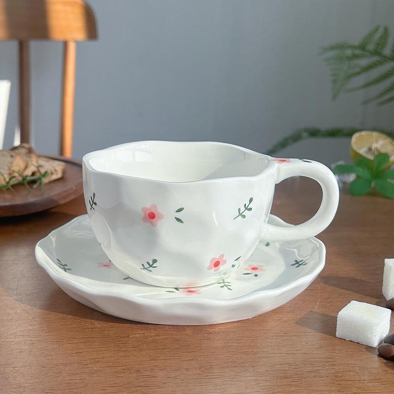 Set Cana de Cafea și Farfurioară din Ceramică cu Flori Ciupite Manual în Stil Coreean - Design Pictat Manual, Perfect pentru Ceaiul de După-amiază